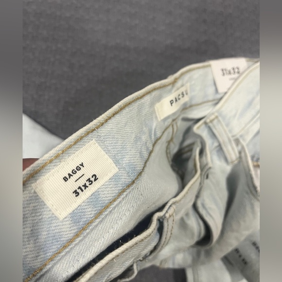 Pacsun baggy brand new light wash jeans, never worn, brand new - Picture 3 of 4